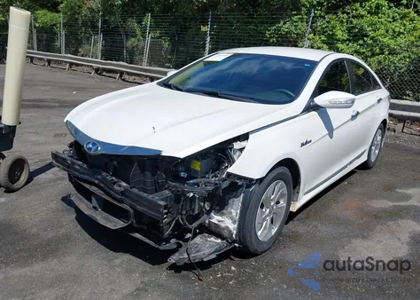 2015 Hyundai Sonata Hybrid из США, поврежденный, VIN KMHEC4A45FA134314